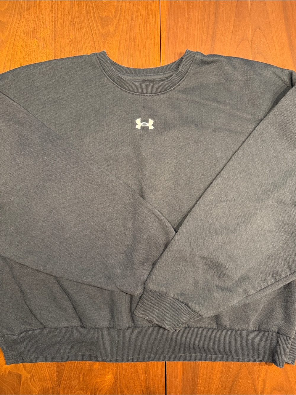 KIDS Under Armour dark navy blue  Pullover Sweatshirt with Center Logo